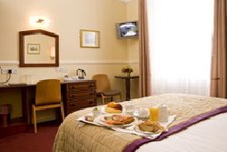 book Lansdowne Hotel