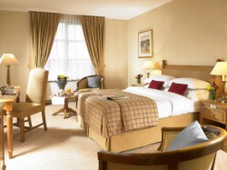 book Carlton Castletroy Park Hotel