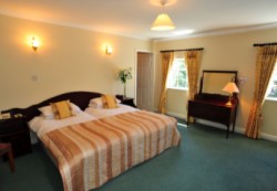 book Dundrum House Hotel, Golf and Leisure Resort