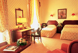 Harcourt Hotel photo 2