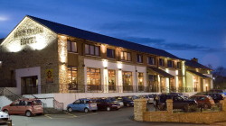 book Mount Errigal Hotel