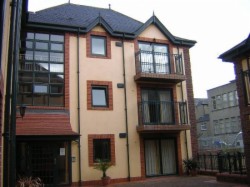 book Shaw Court Apartments