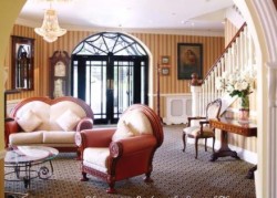 book Lansdowne Arms Hotel