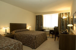 book Ballyroe Heights Hotel