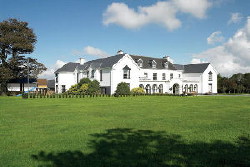 book Danby Lodge Hotel