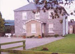 book Moate Lodge
