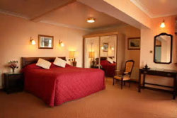 book Pontoon Bridge Hotel