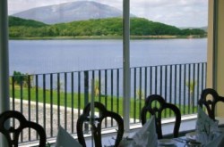 book Pontoon Bridge Hotel