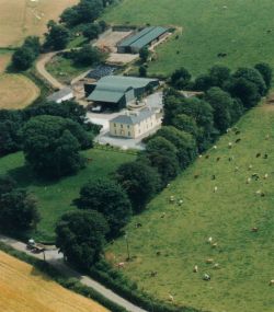 book Ballymountain Farmhouse
