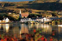 book Arnolds Hotel