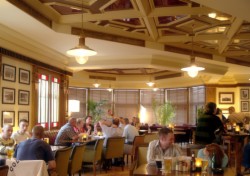 book Racing Lodge