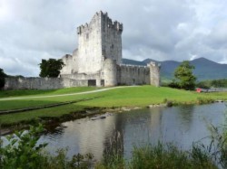 book Muckross Holiday Village