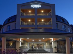 book Carlton Hotel Tralee (formerly Fels Point Hotel)