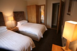 book Mannin Bay Hotel