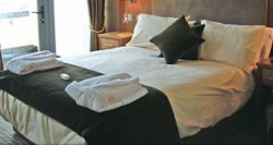 book Cliffs of Moher Hotel
