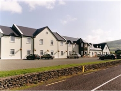 book Smerwick Harbour Hotel