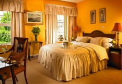 book Emmet Hotel
