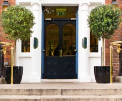 book Bentley's Oyster Bar & Grill - Townhouse