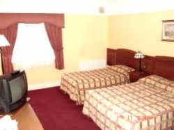 book Kilford Arms Hotel
