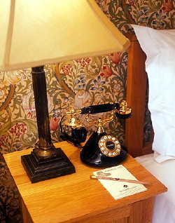 book Schoolhouse Hotel