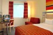 book Holiday Inn Express Antrim