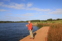 Golf & Fish - 2-Bedroom Loughside Lodge Suite for 4 People (Min 2 Nights March – September)