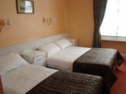 book Barrys Hotel