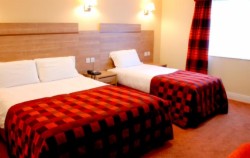 book Corr's Corner Hotel