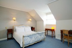 book Pembroke Townhouse