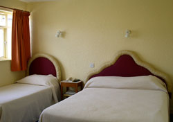 book Brosna Lodge Hotel