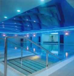 book Glenroyal Hotel