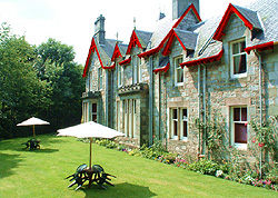 book Birchwood Hotel