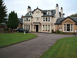 book Loch Ness House Hotel